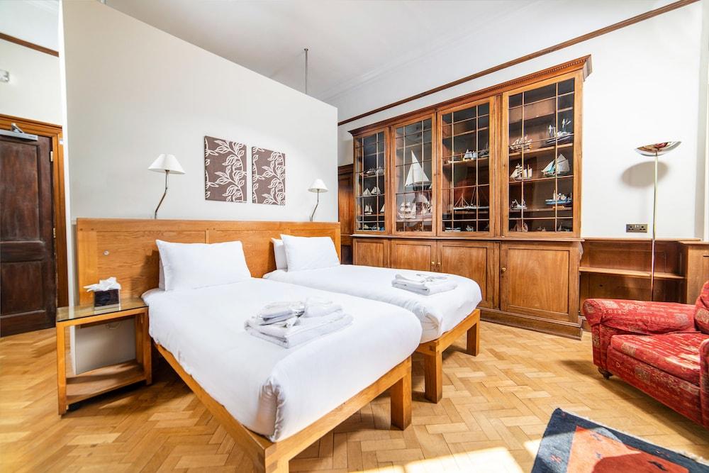 Pelham House Bed & Breakfast Луис Екстериор снимка